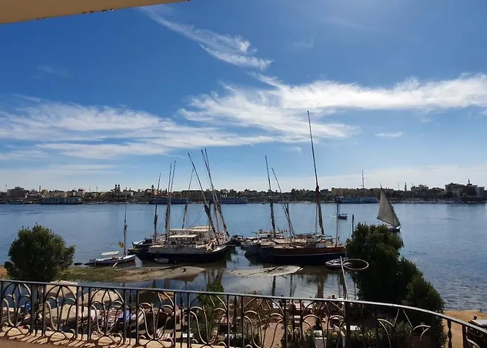 Nile View Panoramique And Garden West Bank